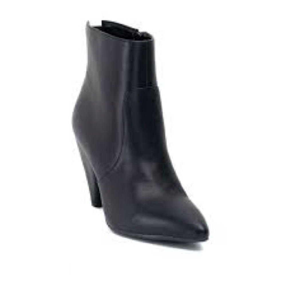 Women’s G.C. Shoes Black Faux Suede Heel Booties Size 8.5 US!